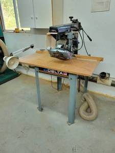 lot 25 image: DELTA 10 Professional Radial Arm Saw - Model 424-02-131-0014 - 115V 1PH - Tested and Works - NO SHIPPING