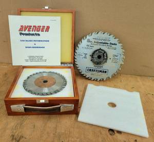 lot 113 image: Avenger DADO Saw Blade Kit in Wood Case and Craftsman 8 DADO Blades