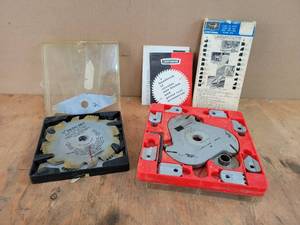 lot 118 image: Craftsman Radial & Bench Saw Molding Cutter Kit - Model 3217 and 6 DADO Set