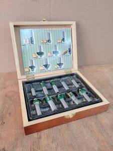 lot 126 image: Woodcraft 10-Piece Router Bit Kit - 12 Shank
