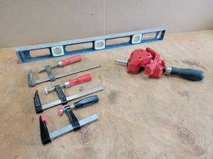 lot 169 image: JET Corner Clamp, 24 Aluminum Stanley Level and More