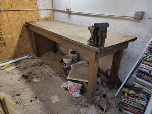 lot 178 image: Heavy Duty Workbench - About 96 x 33 x 38 tall - NO SHIPPING