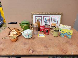 lot 206 image: Lot of Vintage Dcor Items - Tea Pots, Coffee Pot, Bottles, and More NO SHIPPING