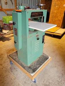 lot 30 image: GENERAL International Planer  Moulder - Model 30-100, 1.5hp 240V 1PH - NO SHIPPING