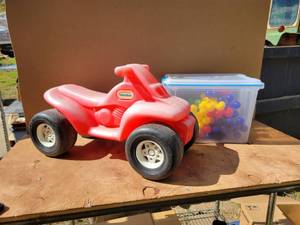lot 222 image: Little Tikes Ride on 4-Wheeler and Interlocking Toys - NO SHIPPING