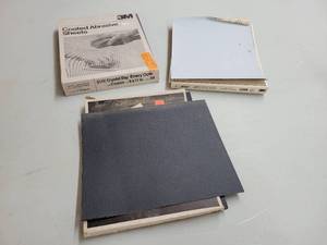 lot 300 image: Large Lot of 9x11 Sandpaper - Includes Course, 220 and 180 Grit