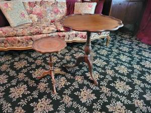 lot 350 image: Pair of Antique Wood Pedestal Tables - NO SHIPPING
