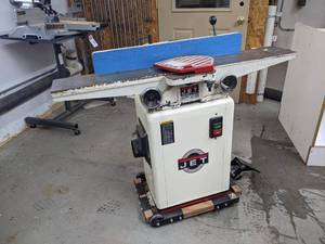 lot 24 image: JET 6 Longbed Woodworking Jointer - Model JJ-6CSXW - 34HP 115V 1PH - Tested and Works - NO SHIPPING