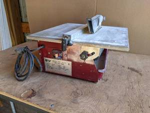 lot 244 image: FlorCraft 7 wet Tile Saw - Model WTC180 - Tested and Works - NO SHIPPING