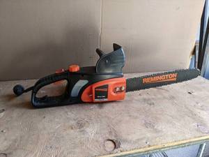 lot 251 image: Remington Electric Chainsaw - Model RM1635W - Tested and Works - NO SHIPPING