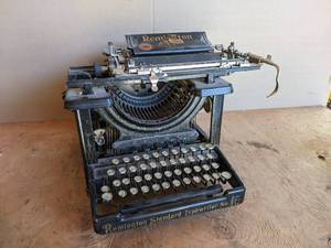 lot 318 image: Antique Remington Standard Typewriter No. 10 - St. Paul Typewriter Exchange - NO SHIPPING