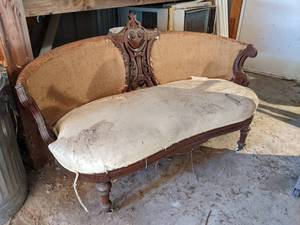 lot 329 image: Vintage Setee Bones - Measures about 60 long x 28 deep x 35 tall - NO SHIPPING