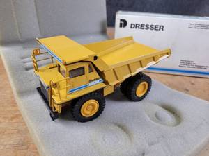 lot 1650 image: Dresser HAULPAK Mining Dump Truck Diecast Model - 150 Scale - Conrad Model 2722