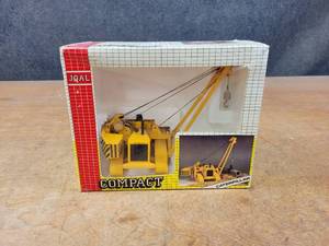 lot 1651 image: Caterpillar C-591 Pipelayer Diecast Model - 170 Scale - JOAL Model 224