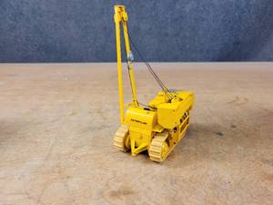 lot 1656 image: Caterpillar 594 Pipelayer Diecast Model - 150 Scale - Conrad Model 2872