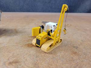 lot 1662 image: LIEBHERR RL422 Pipelayer Diecast Model - 150 Scale - Conrad Model 2804