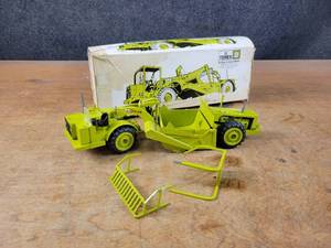 lot 1695 image: Terex TS14B Scraper Diecast Model - 140 Scale - Conrad Model 4110