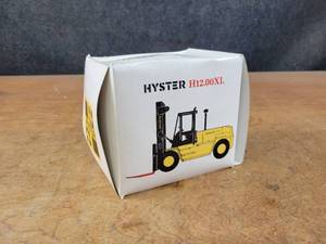 lot 2621 image: Hyster H12.00XL Forklift Diecast Model - 130 Scale - NZG Model 362