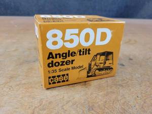 lot 2636 image: Case 850D Track Angle  Tilt Dozer Diecast Model - 135 Scale Model - NZG Model 176