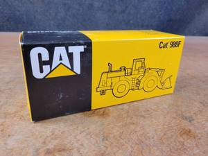 lot 2664 image: Caterpillar 988F Wheel Loader Diecast Model - 150 Scale - NZG Model 167