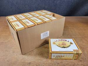 (12) Vintage Aurora Robusto Cigar Boxes