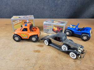 Vintage Battery Operated Flip Over Truck and Car  Vintage Car Radio