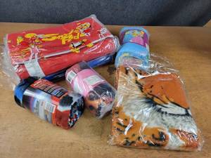 (2) Snooze Pads and (4) Throw Blankets, Disney, Transformers and More