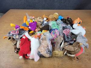 Lot of (30) Assorted Beanie Babies