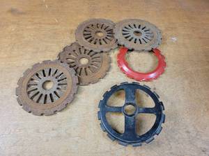 (6) Antique Cast Iron Planter Wheels
