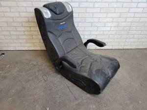 Rocker Pulse Gaming Chair - Untested  No Power Cord - NO SHIPPING