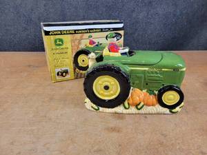 John Deere 2240 Tractor 8 Cookie Jar w original Box