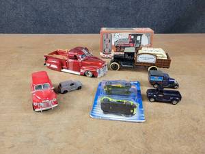 1951 Chevrolet Lowrider Pickup 124 Diecast Model, 1910 Texaco MACK Truck and More