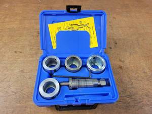 lot 19 image: C&D Valve Blower Wheel Puller Kit