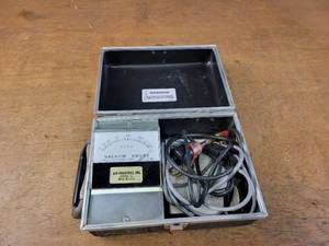 lot 20 image: Hastings Vacuum Gauge