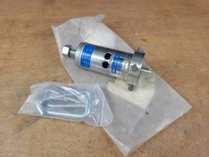 lot 82 image: Gemline TB-042 Fan and Blower Puller Tool