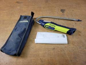 lot 92 image: Bacharach Informant 2 Leak Detector