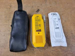lot 111 image: CPS Leek-Seeker Model L-790a