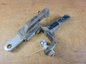 lot 129 image: (2) Trailer Hitch Ball Mounts - Fits 2 Receiver Hitches - 1-78 Ball