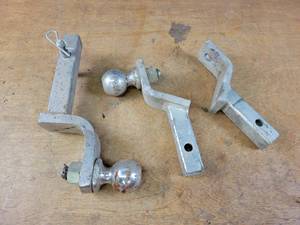 lot 153 image: (3) Trailer Hitch Ball Mounts - Fits 1-14 Receivers - Includes (2) 2 Balls