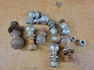 lot 155 image: (9) Assorted Hitch Balls