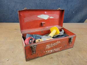 lot 168 image: Vintage Metal Milwaukee toolbox w Assorted Hand Tools - Box is about 17 x 7 x 7