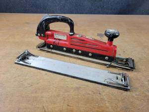 lot 178 image: Ingersoll-Rand Pneumatic Model 315 Straight Line Sander