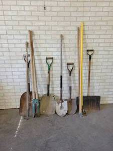 lot 192 image: Lot of Shovels, Post Hole Digger and More - NO SHIPPING