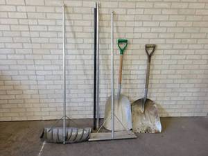 lot 193 image: Snow Roof Rakes, Poles and (2) Aluminum Scoop Shovels - NO SHIPPING