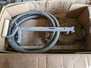 lot 87 image: Tokheim High Vacuum hand Pump - Model 786-6