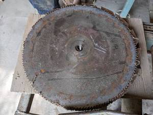 lot 95 image: Lot of Approx. 9 Assorted Saw Blades - Most Between 14 -15 Diameter