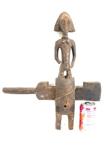 Bambara Figural Granary Door Lock&nbsp