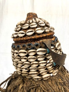 Early Woen Head Basket wCowrie Shells &amp Beads