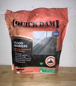 Quick Dam 5 ft. Flood Barriers (2-Pack). See Pictures