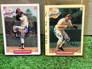 lot 27 image: Catfish Hunter & Brooks Robinson All Star Autographs Cards with COA